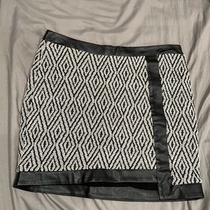 Ella moss mini skirt small